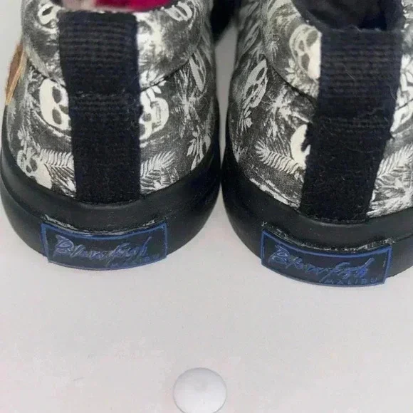 Blowfish skull island slip on - Picture 3 of 6